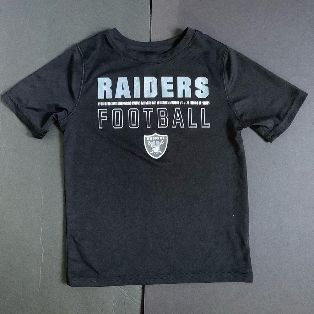 Raiders kids t-shirt Size: 5-6